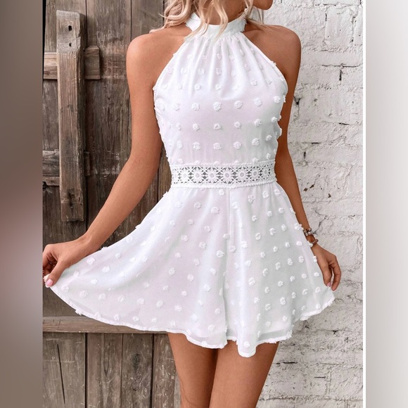 Boho Swiss Dot Guipure Lace Insert Halter Neck Romper - Picture 3 of 6